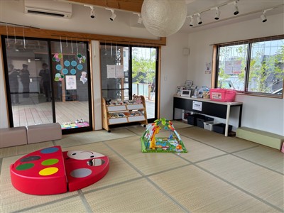 つどいの広場内観